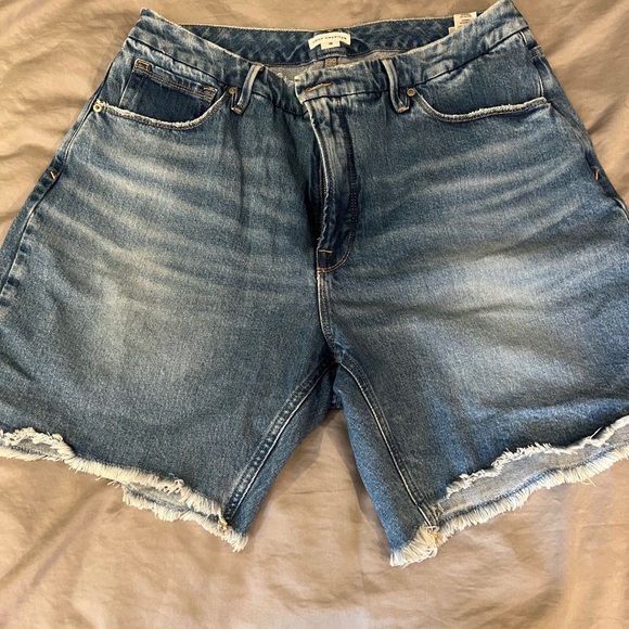 Good American Jean shorts size 15 - Picture 3 of 8